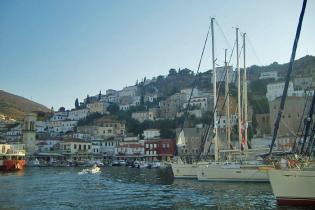 Sailing in Hydra Island