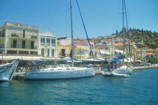 Sailing in Poros