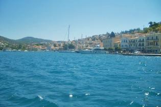 Sailing in Poros