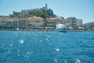 Sailing in Poros
