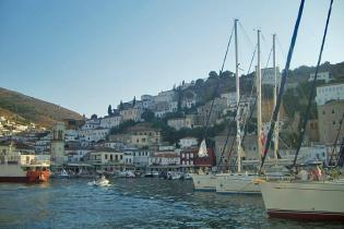 Sailing in Hydra Island